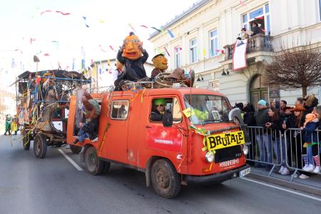 PUSTNI KARNEVAL PUSTOLETJE 57 FOTO LJUBO VUKELIČ